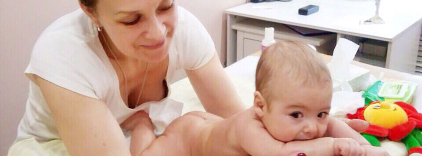 Надо помочь ребенку освоить свое тело Массаж грудничку