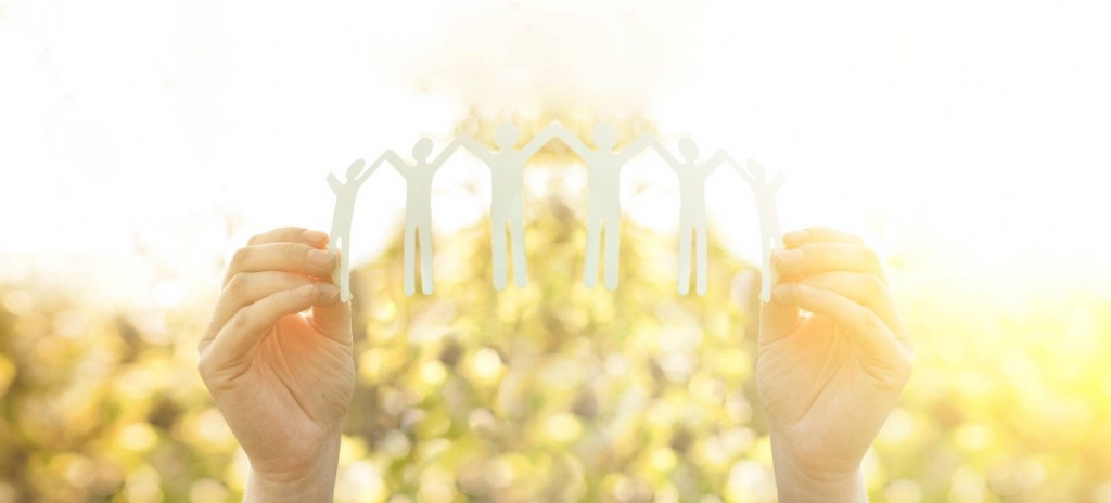 Обретите так необходимое вам спокойствие Вырезанные из бумаги фигурки людей