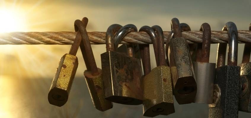 Оковы нашего развития! Замки на троссе