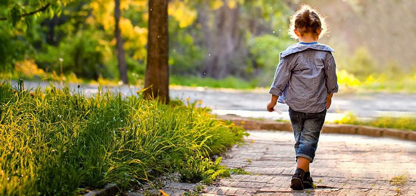 Примите меры заранее Девочка на улице