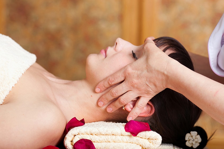 Избавьтесь от стереотипов Массаж области глаз