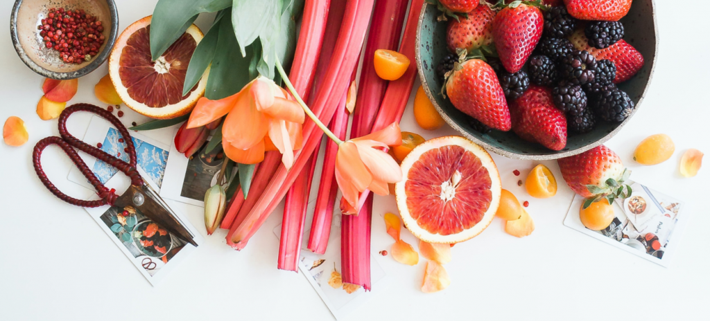 Фрукты на столе