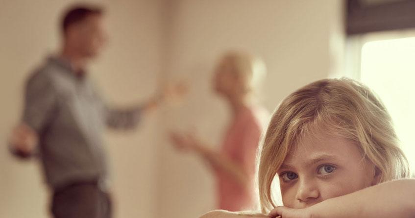 Напряженная атмосфера в семье может также быть причиной болезней Ребенок